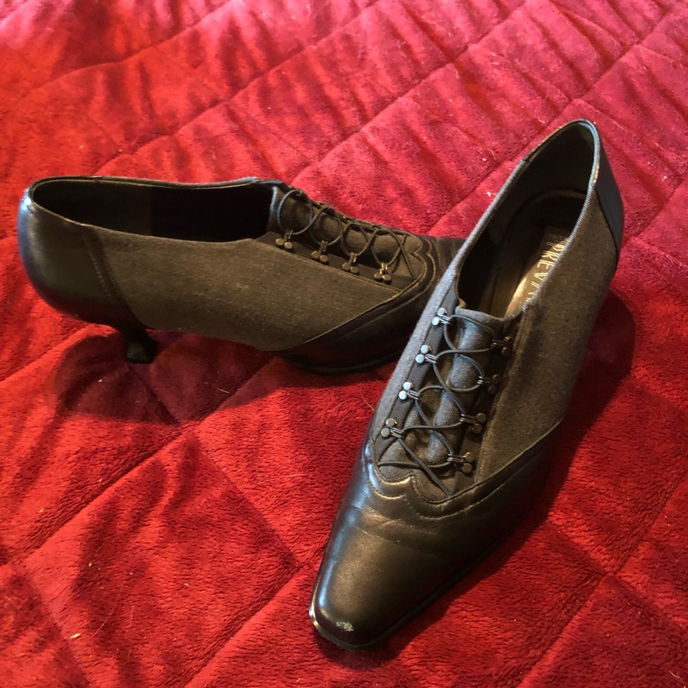 Prevata Blk & Grey Faux Lace Up Oxford Heels 10B